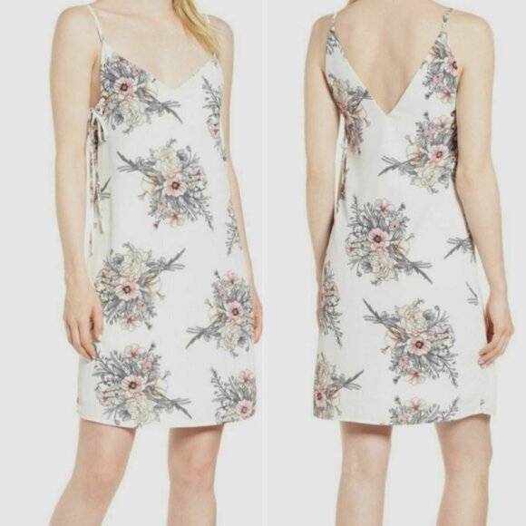 bishop + young Dresses & Skirts - NWT Bishop + Young Summer Of Love Lace Up Dress